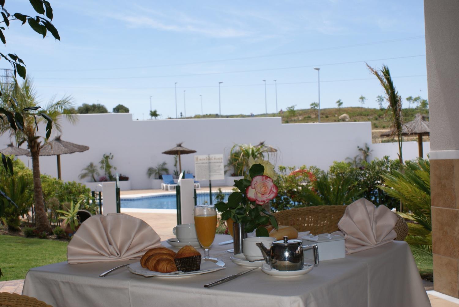 Hotel Montera Plaza Los Barrios Restaurace fotografie